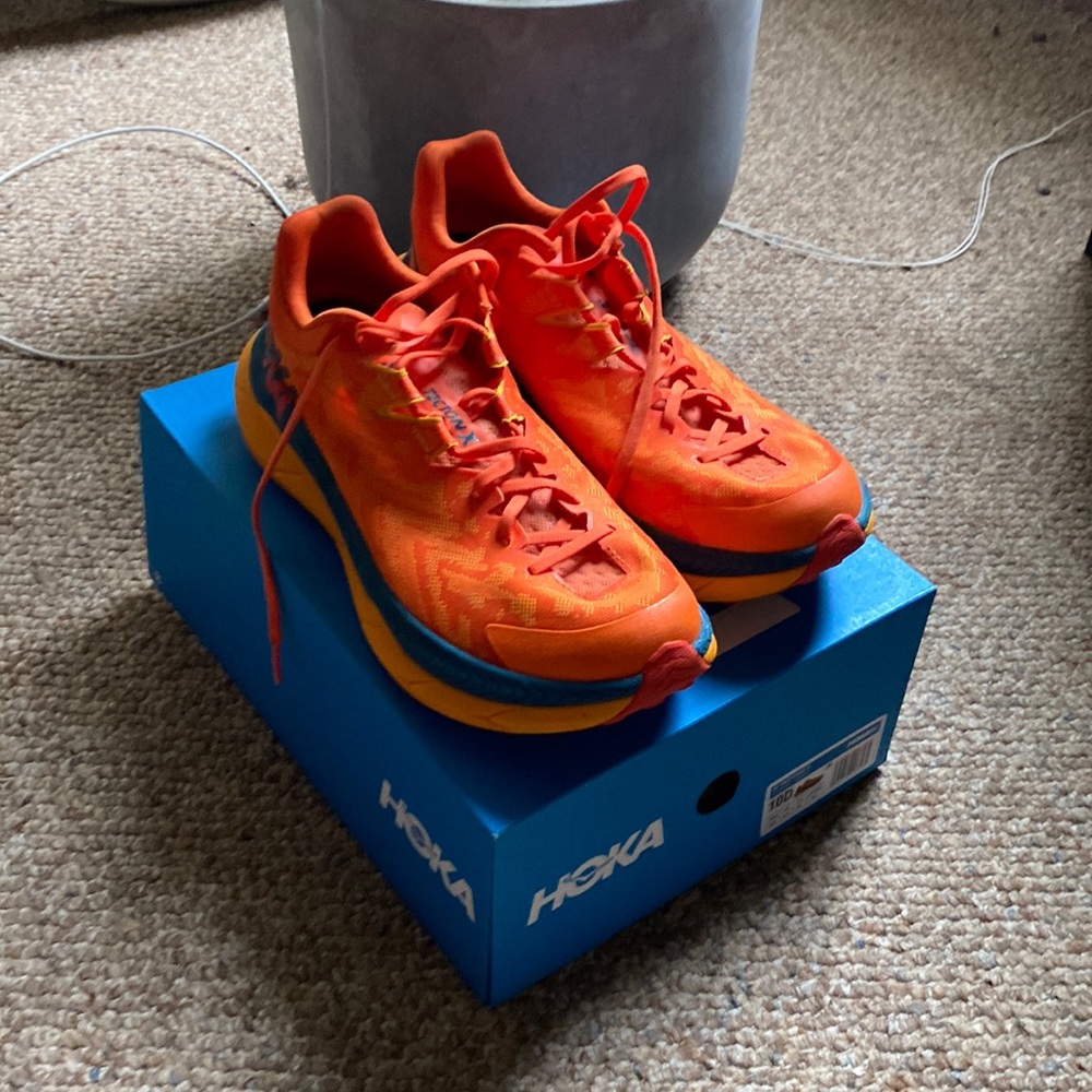 Hoka One One Tecton X